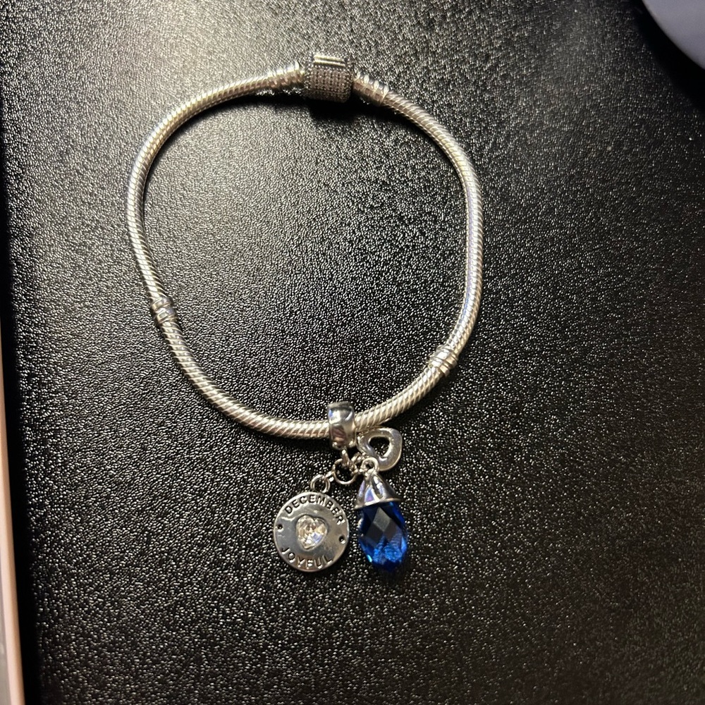 December bracelet - Picture 3 of 3
